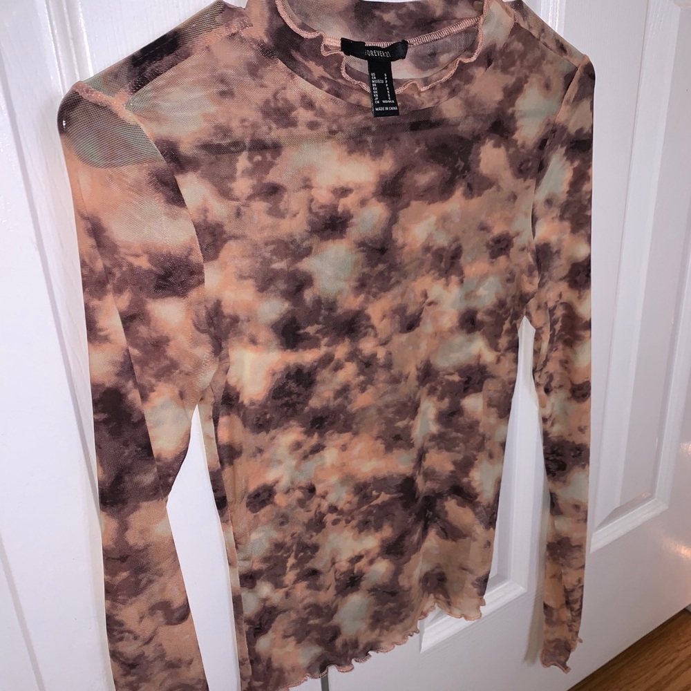 Long sleeve mesh shirt